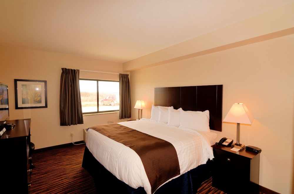 Cobblestone Inn & Suites Denison Oak Ridge - photo 11