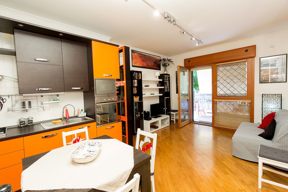 La Casetta di Giò a Roma With Private Garden and Parking Space Beahost — 4-Star Luxury Hotel in Rome, Italy