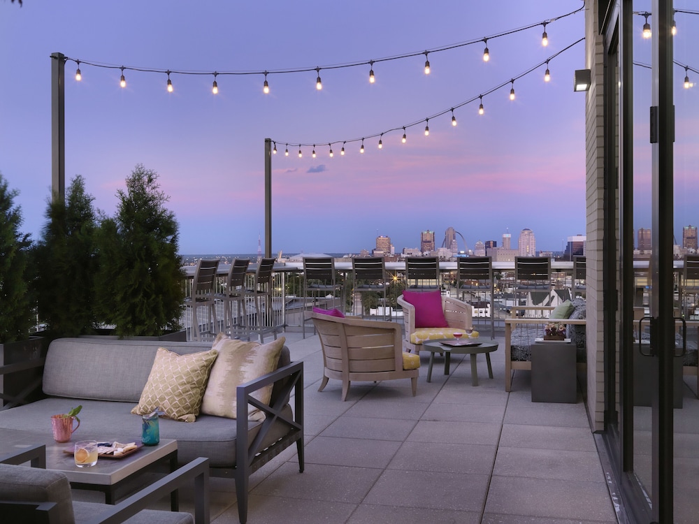 Angad Arts Hotel St. Louis Tapestry Collection by Hilton - photo 100