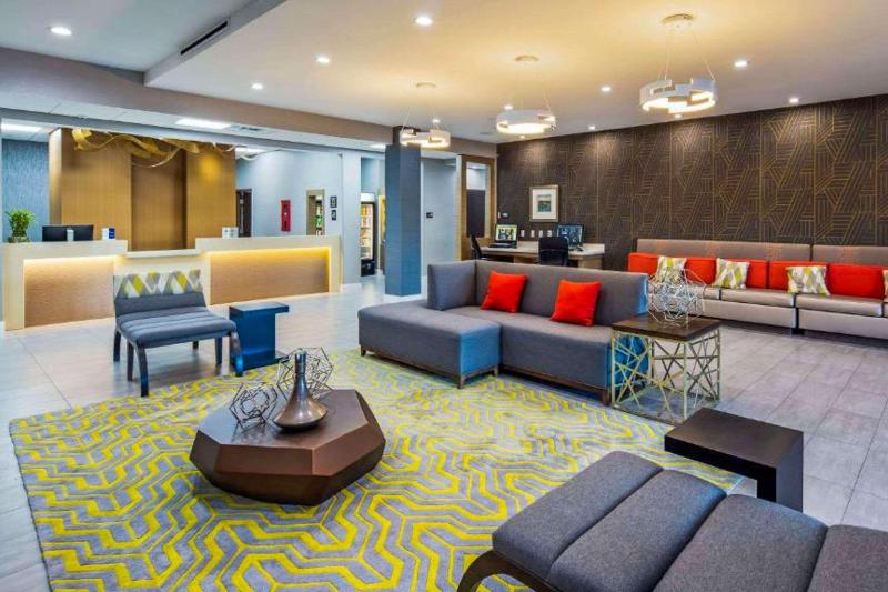 Comfort Inn & Suites Houston I 45 North IAH - photo 6