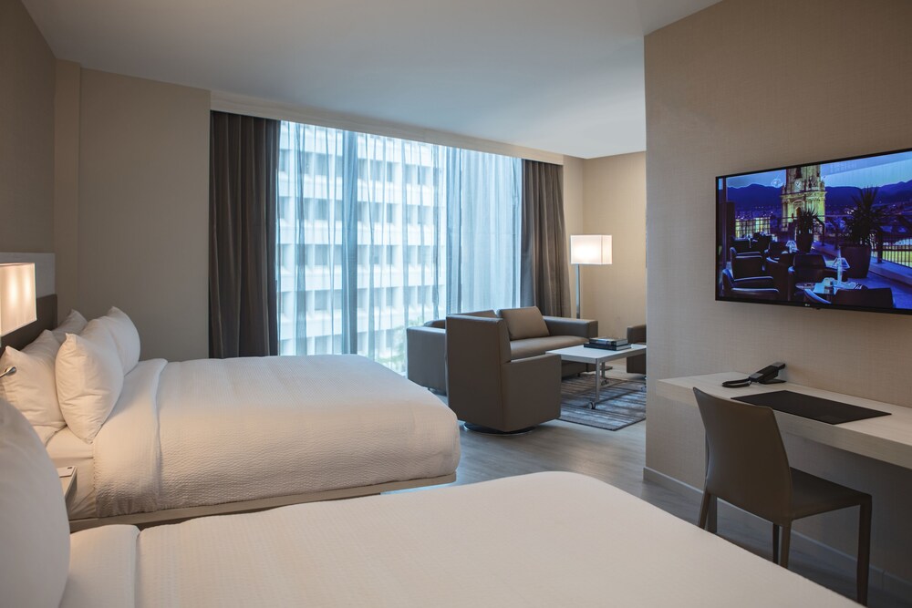 AC Hotel by Marriott San Jose Downtown - photo 4