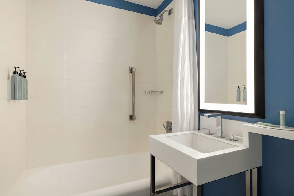 Courtyard by Marriott San Francisco Union Square - photo 27
