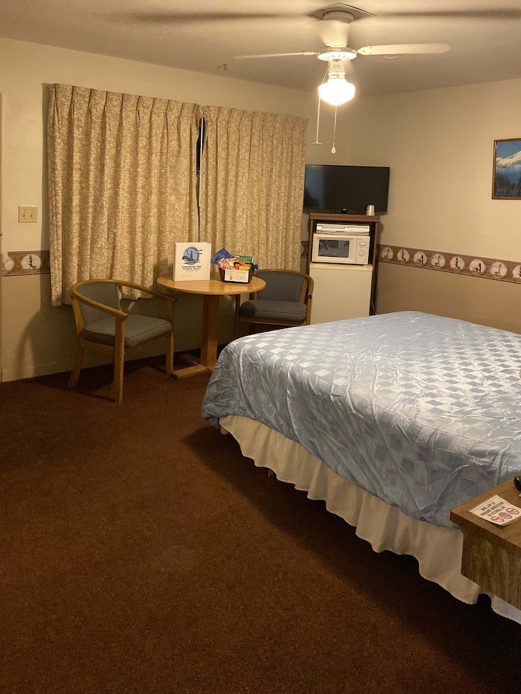 Florence Lighthouse Inn - photo 15