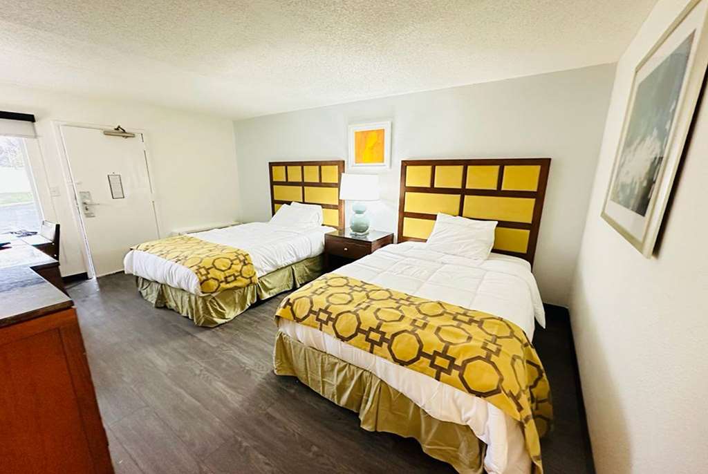 Baymont Inn and Suites by Wyndham Columbus Near OSU - photo 66