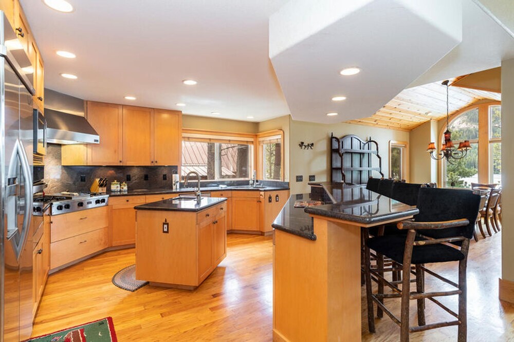 Paradise Awaits by Tahoe Mountain Properties - photo 7
