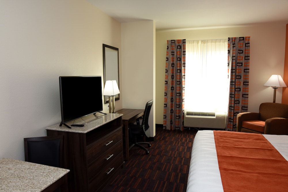 Home Away Suites - photo 8