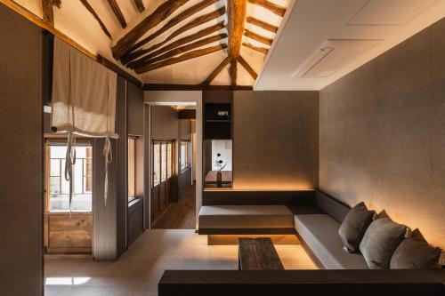 Luxury Hanok Retreat Dohyun — 4-Star Luxury Hotel in Seoul, South Korea