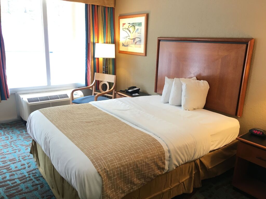 Travelodge by Wyndham Harriman - photo 5