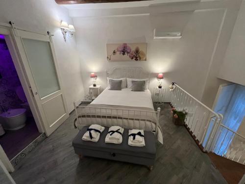 Casa Ornella Napoli — 4-Star Luxury Hotel in Naples, Italy