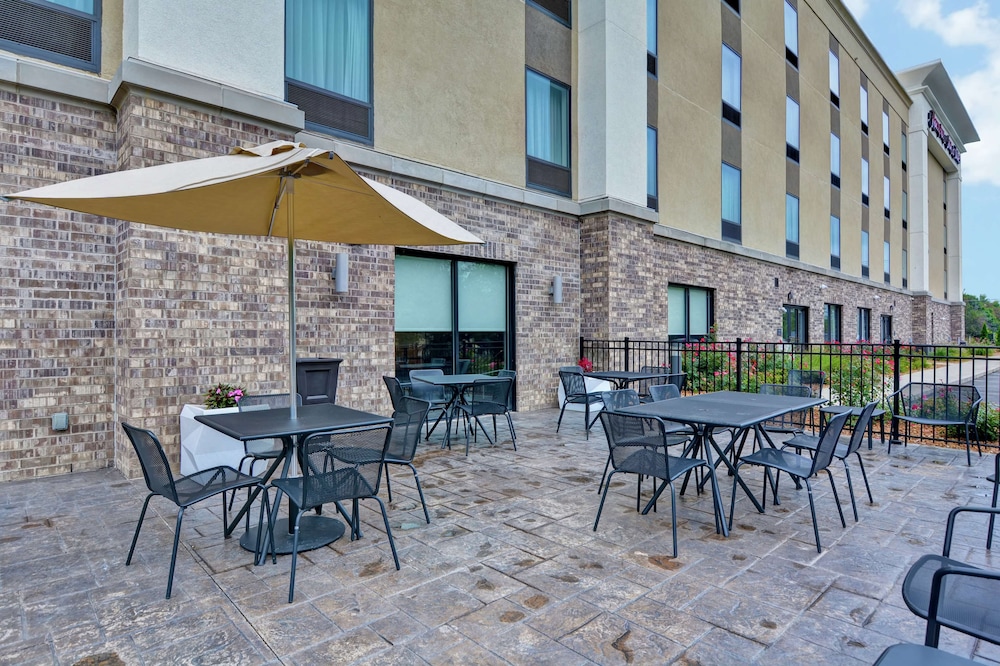 Hampton Inn & Suites Ashland - photo 58
