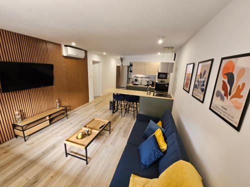 Le 14b Rdc - carbon neutral hotel in Saint-Priest