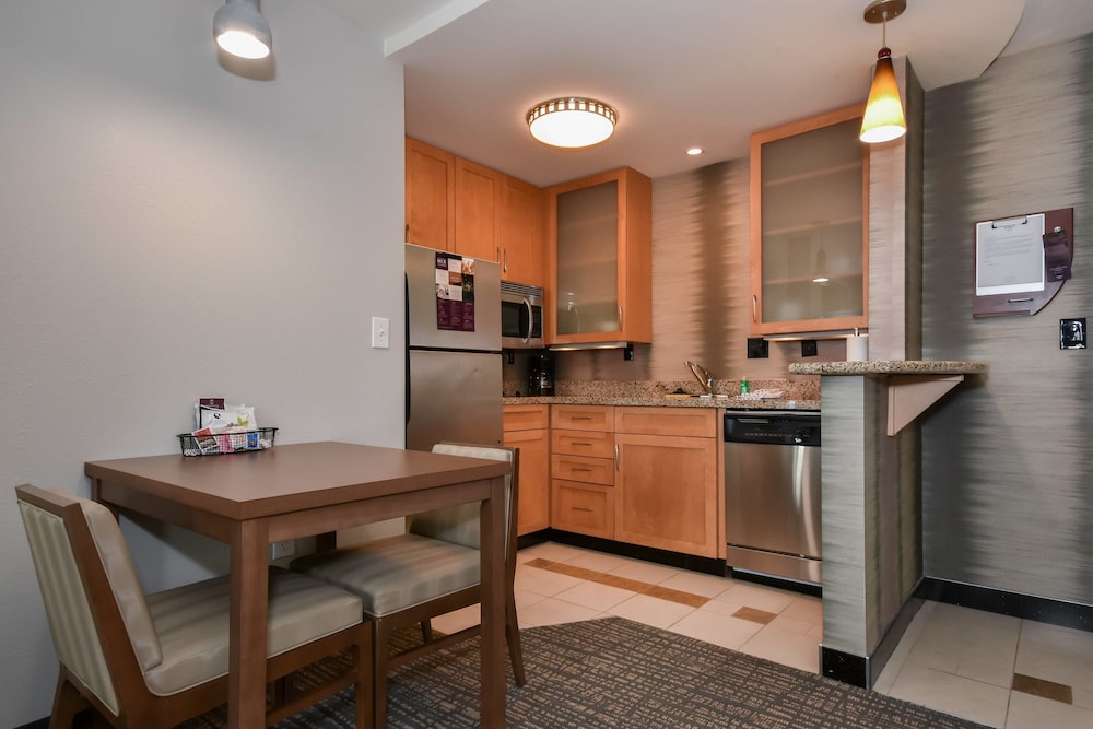 Residence Inn Marriott Concord - photo 8