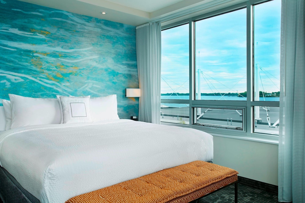 Courtyard by Marriott Erie Bayfront - photo 12