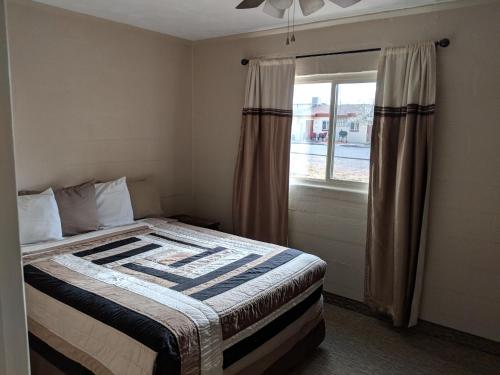 Red Rock Motel and Dam Motel - photo 149