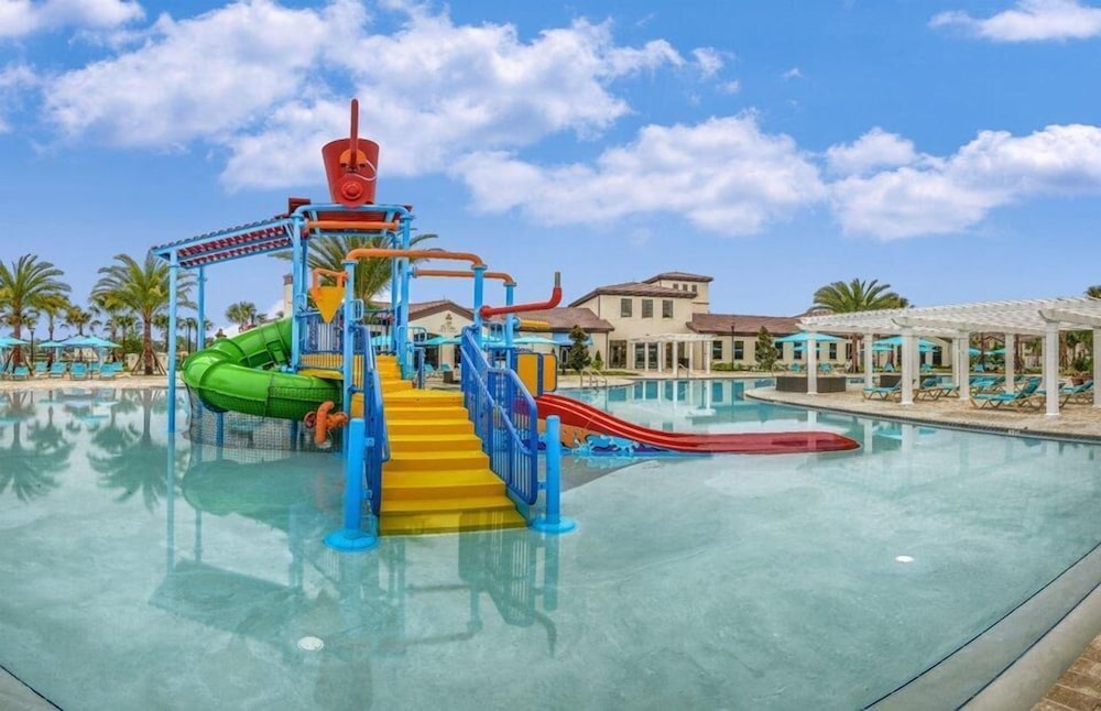 Contemporary Retreat — 4-Star Luxury Hotel in Kissimmee, United States
