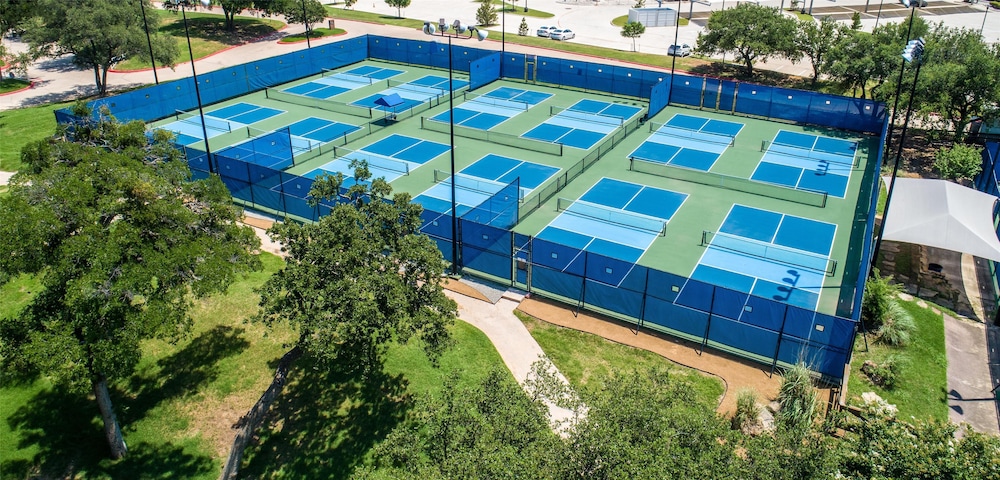 Hilton DFW Lakes Executive Conference Center - photo 28