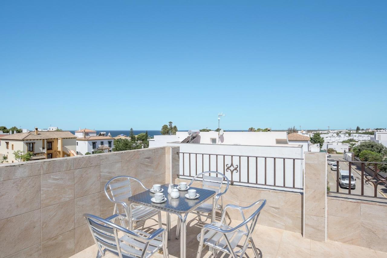 Apartamento Juan 2 — 4-Star Luxury Hotel in Conil De La Frontera, Spain