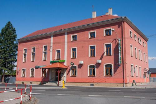 Penzion Slanina — hotel in Kravare