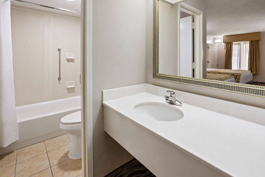 Baymont by Wyndham Griffin - photo 33