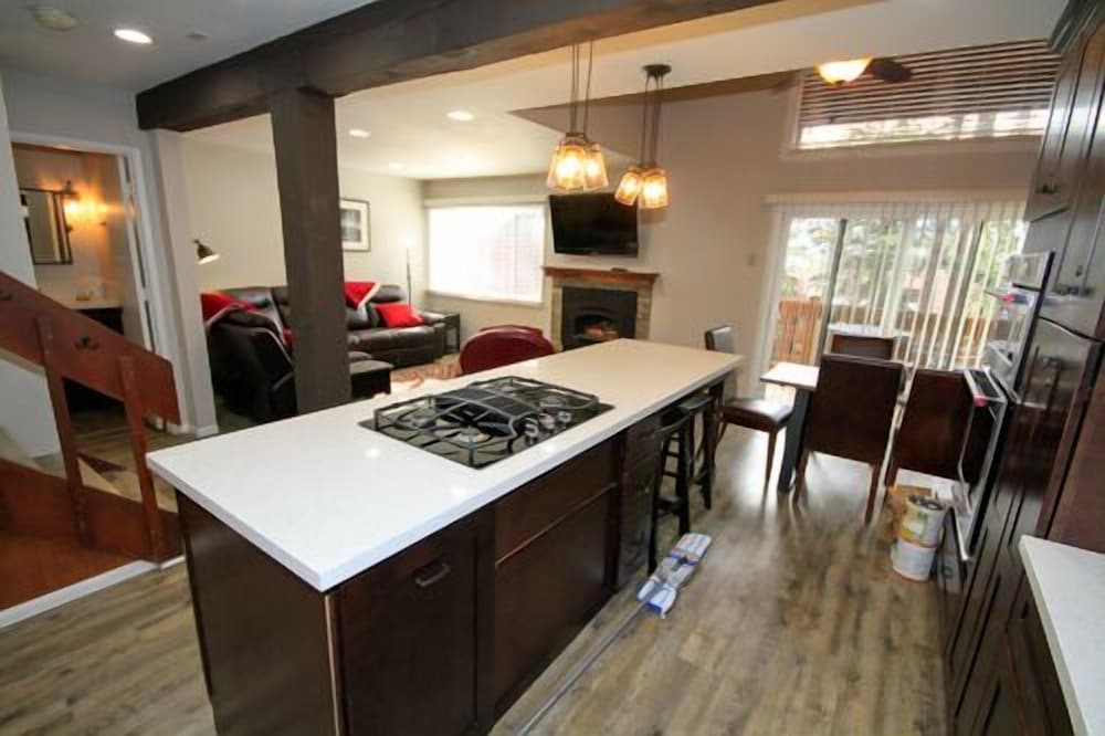 Mammoth Ski & Racquet Club - photo 33