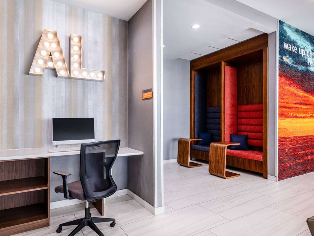 La Quinta by Wyndham Chelsea Birmingham - photo 40