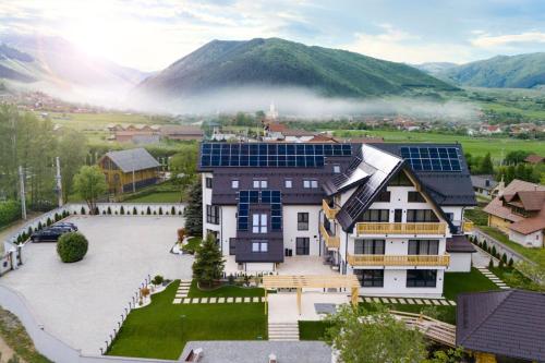 Pensiunea La Vâltoare — 5-Star Luxury Hotel in Sibiu, Romania