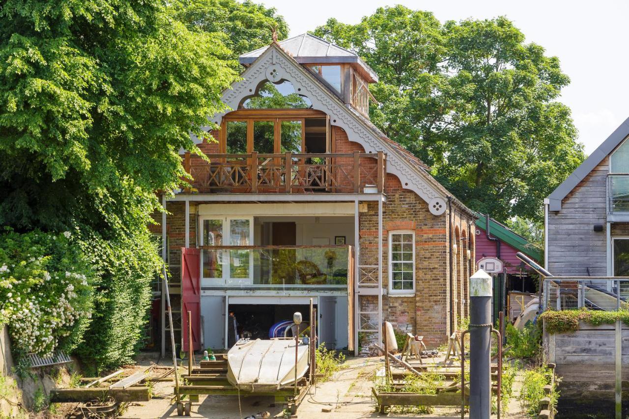 Eel Pie Retreat — 4-Star Luxury Hotel in Twickenham, United Kingdom