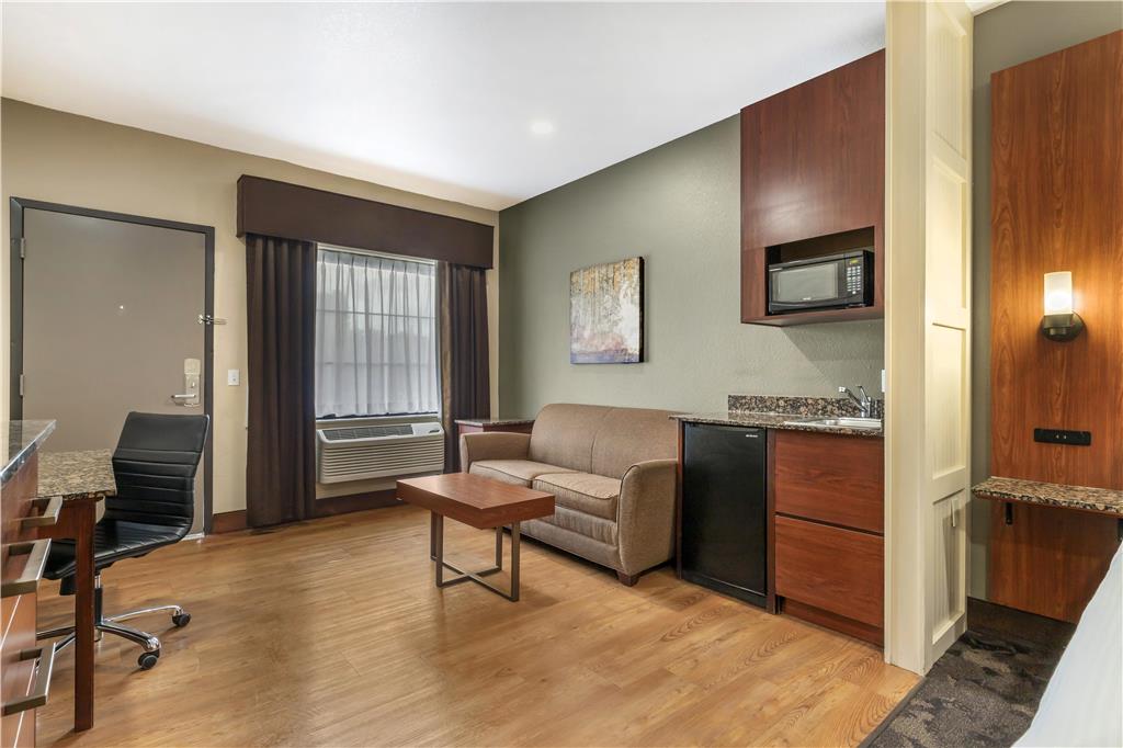 Best Western Plus Yukon - photo 26
