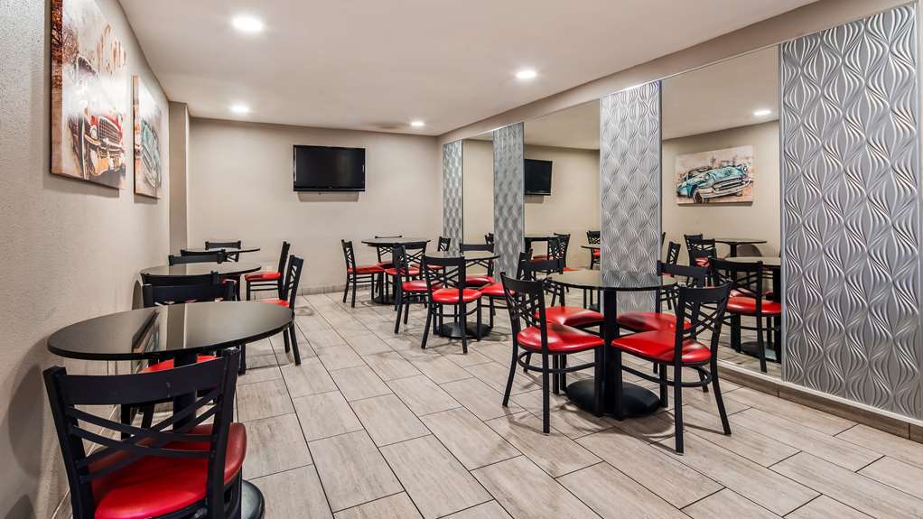 Best Western Desert Villa Inn - photo 3