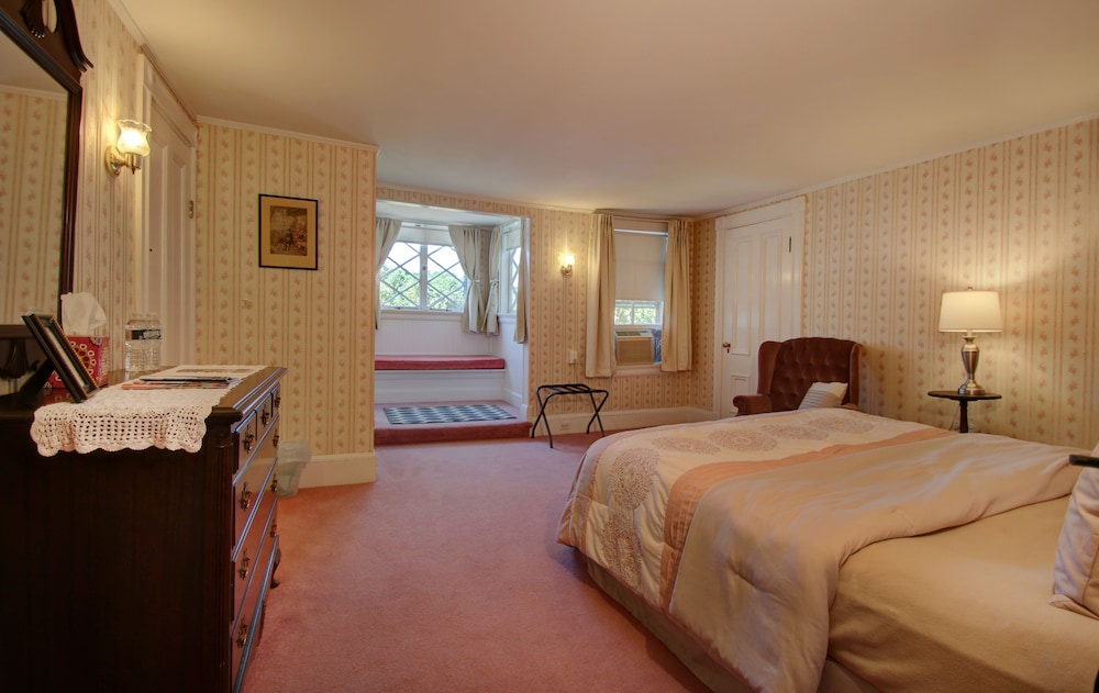 Old Corner Inn - photo 5