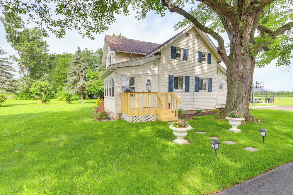 Welcoming Port Clinton Vacation Rental - photo 25