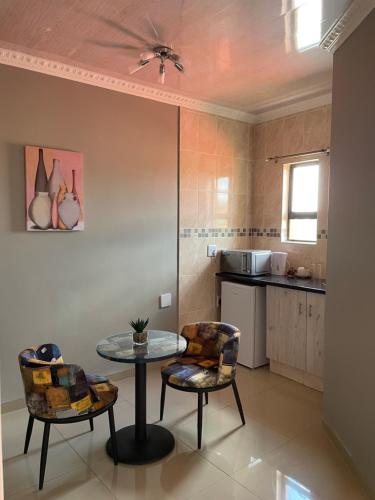 Mohlakeng Guest House — Randfontein — photo 3