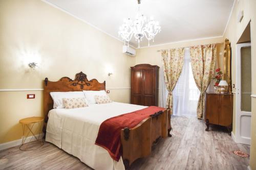 Luxury Apartment Via Genova — 4-Star Luxury Hotel in Palermo, Italy