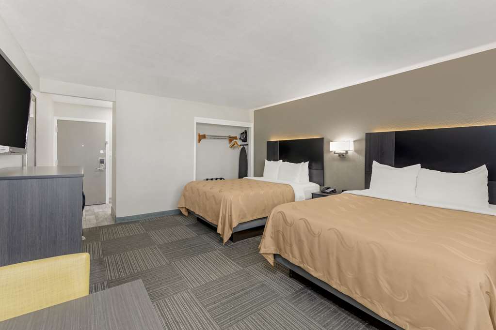 Quality Inn Kettleman City near Hwy 41 - photo 25