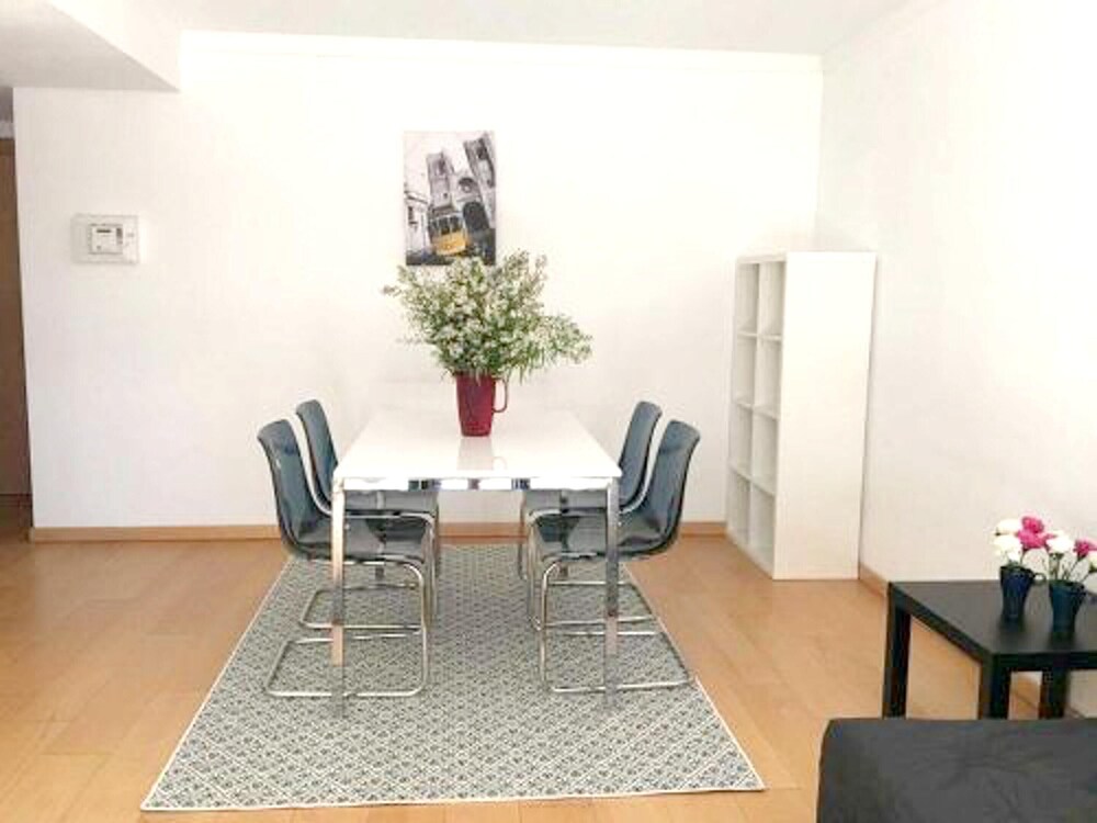 Parque das Nacoes River view free wifi — 4-Star Luxury Hotel in Lisbon, Portugal