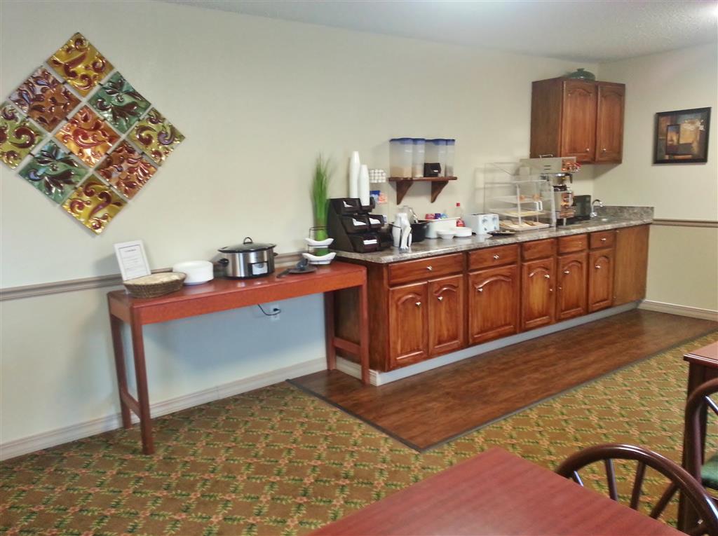 Americas Best Value Inn & Suites Maumelle North Little Rock - photo 16