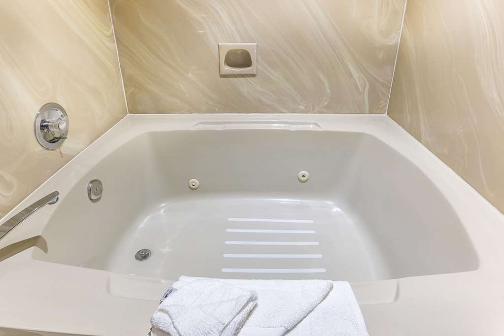 Quality Inn near Hearst Castle - photo 26