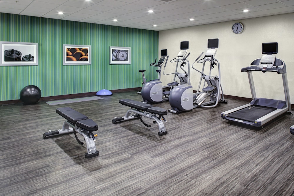 Holiday Inn Express & Suites Coldwater by IHG - photo 14
