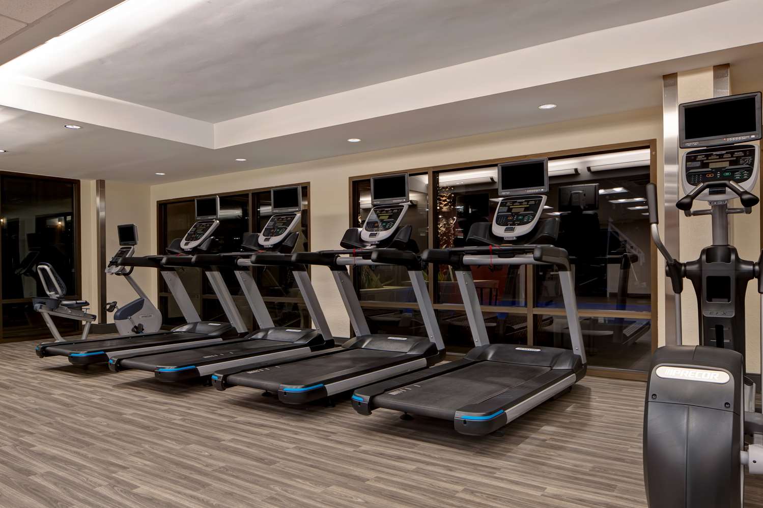 Hampton Inn & Suites San Antonio Riverwalk - photo 22