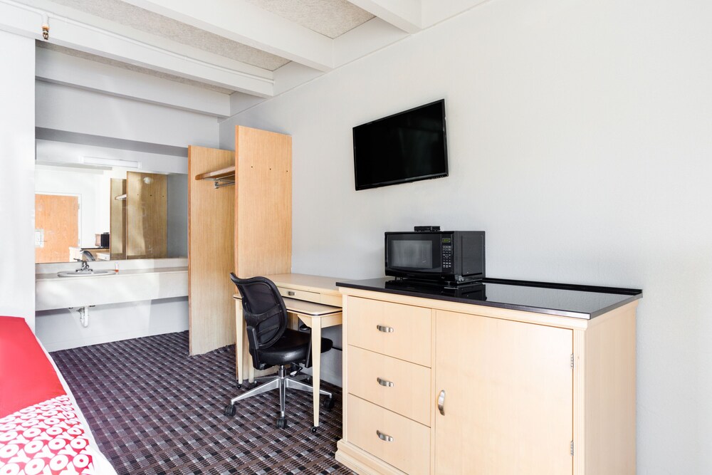 Hotel Oklahoma City Lincoln Blvd - photo 14