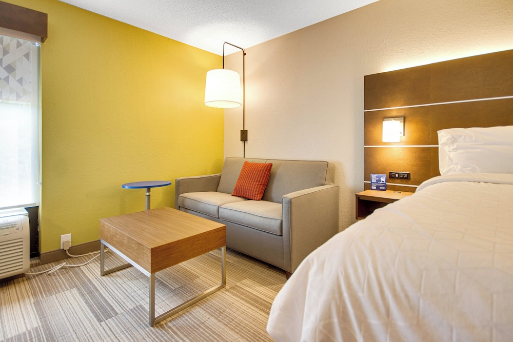 Holiday Inn Express Dublin by IHG - photo 4