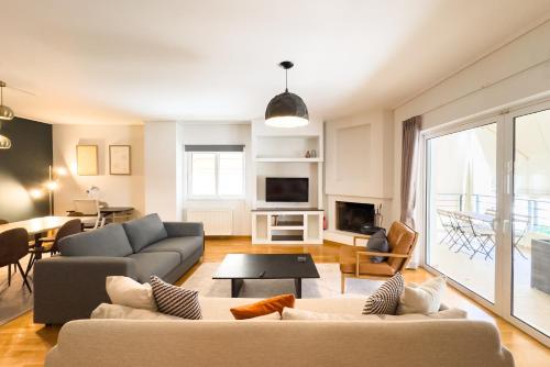 Spacious Family Apt in Glyfada — 4-Star Luxury Hotel in Athens, Greece
