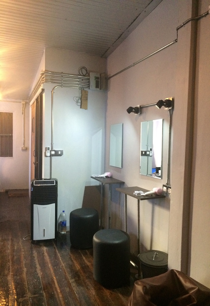 Monkey Cave Hostel