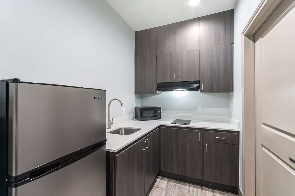 Americas Best Value Inn & Suites NE Houston Downtown I 610 - photo 14
