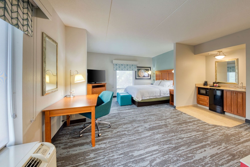 Hampton Inn Wilmington University Area Smith Creek Station - photo 43