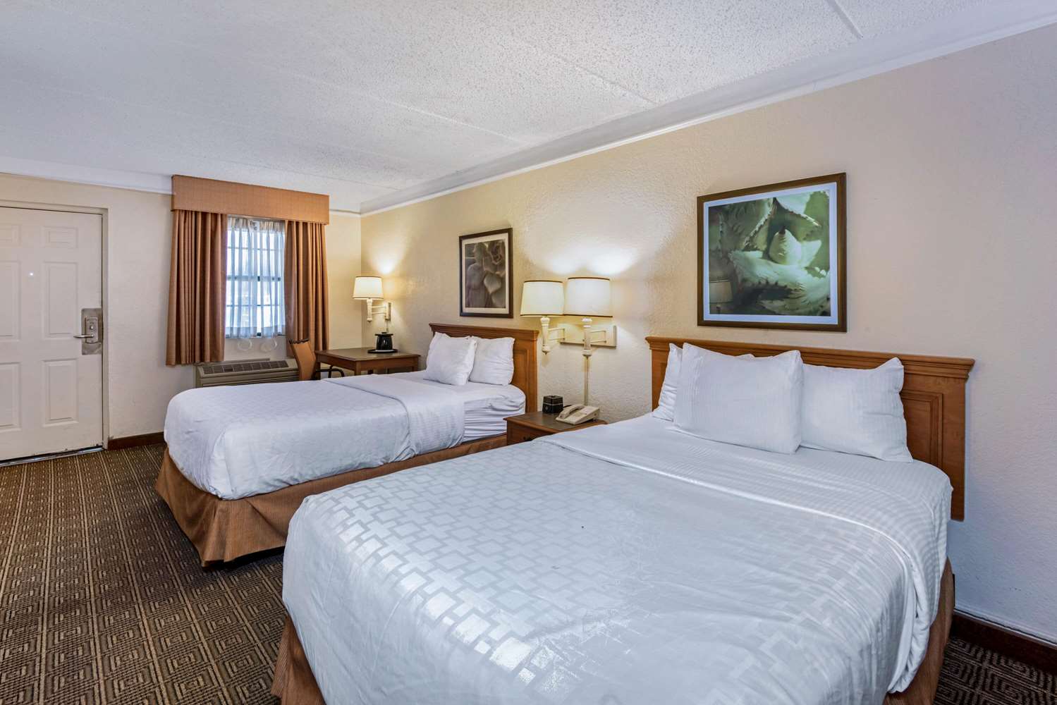 La Quinta Inn by Wyndham San Antonio I 35 N at Rittiman Rd - photo 6