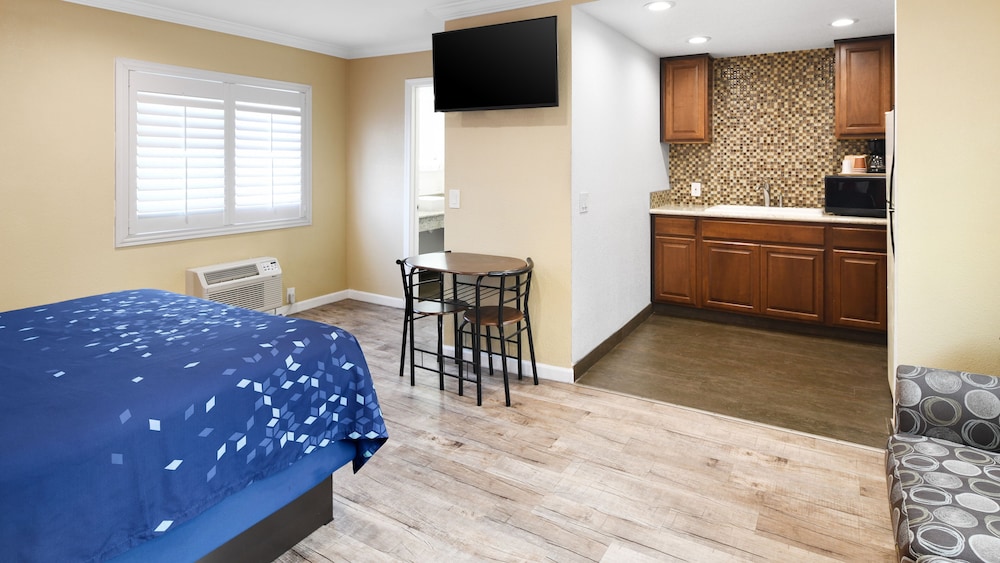 Scandia Motel - photo 10