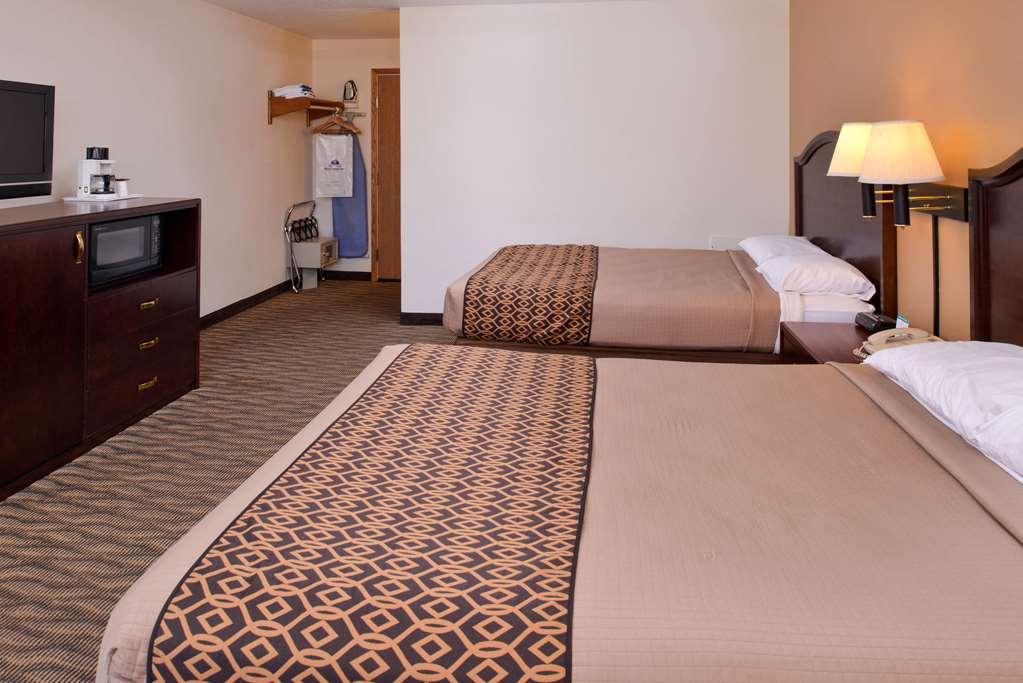 Americas Best Value Inn & Suites Atlantic - photo 18