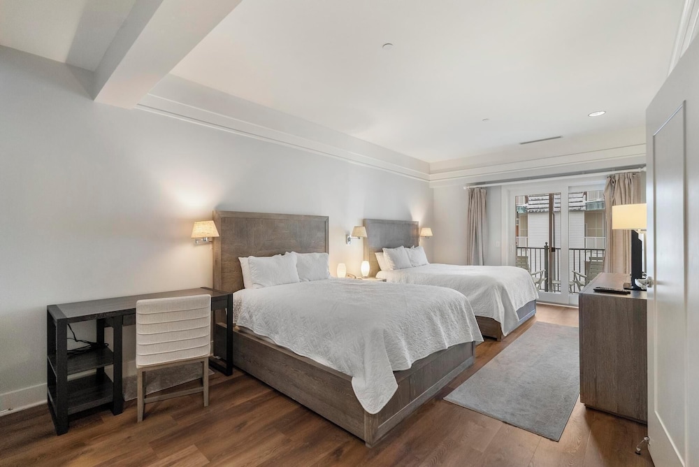 Village Suites Bay Harbor - photo 12