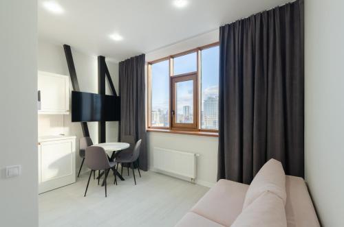 ВВВ 14 7 Diplomat Hall Zhylianska 59 Kyiv centre stunning city view 15 kW backup power Petrovdom Apartment — 4-Star Luxury Hotel in Kyiv, Ukraine
